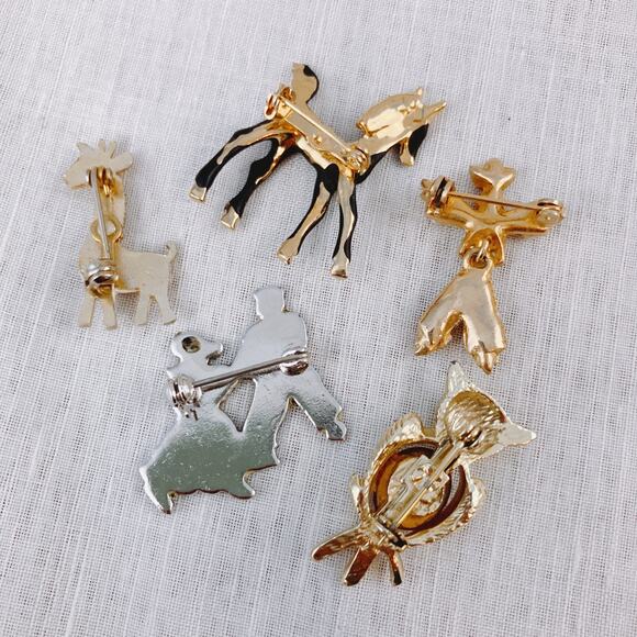 Vintage Enamel & Pearl Figural Brooch Lot - Owl, Horse, Giraffe, Clown, Dutch - Picture 8 of 9